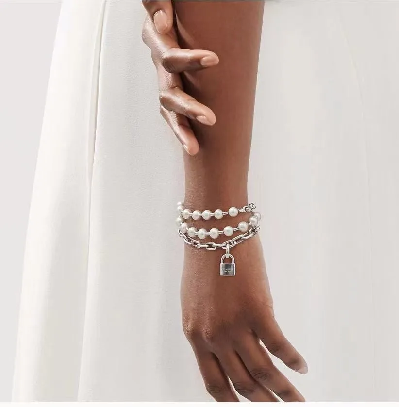 

Temperament pearl chain lockhead bracelet, can also be made necklace