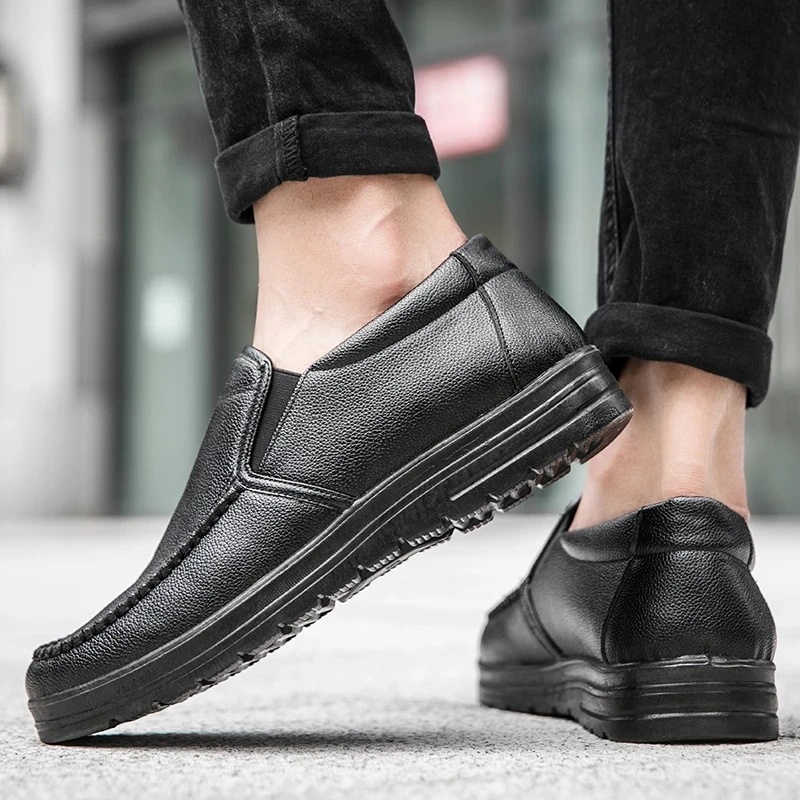 

Men Loafers Light Leather Casual Shoes 2022 Autumn Male Outdoor Walking Shoes Comfortable Mens Sneakers Soft Loafers Men's Shoes