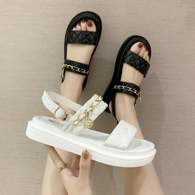 

New Fashion Simple Casual Versatile Platform Shoes Buckle Strap Chain Sandals for Women women sandals