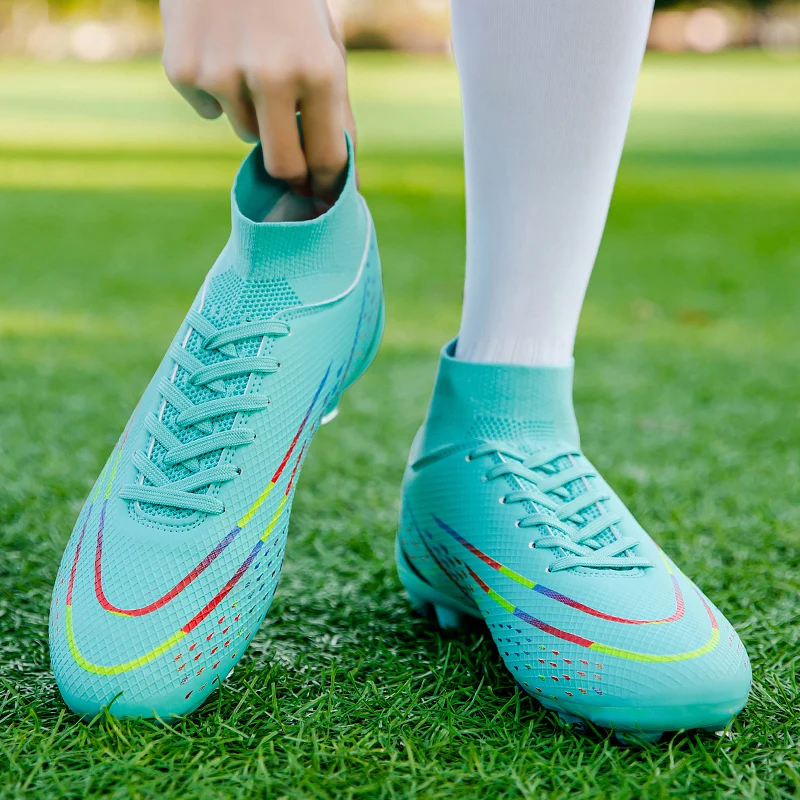 QQ-D599 Ultralight Mens Soccer Shoes Non-Slip Turf Soccer Cleats for Kids TF/FG Training Football Sneakers Chuteira Campo 35-45