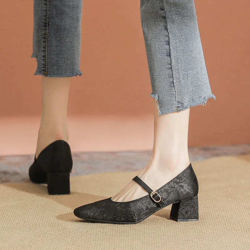 Весенние женские туфли-лодочки Мэри Джейн на высоком каблуке с квадратным носком