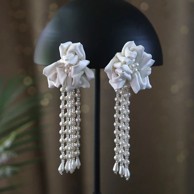 

Earrings New Pearl Satin Ear Clip French Style Dangle Earing Pearls Tassel Drop Earring Bride Fairy Earings Accessories Jewelry