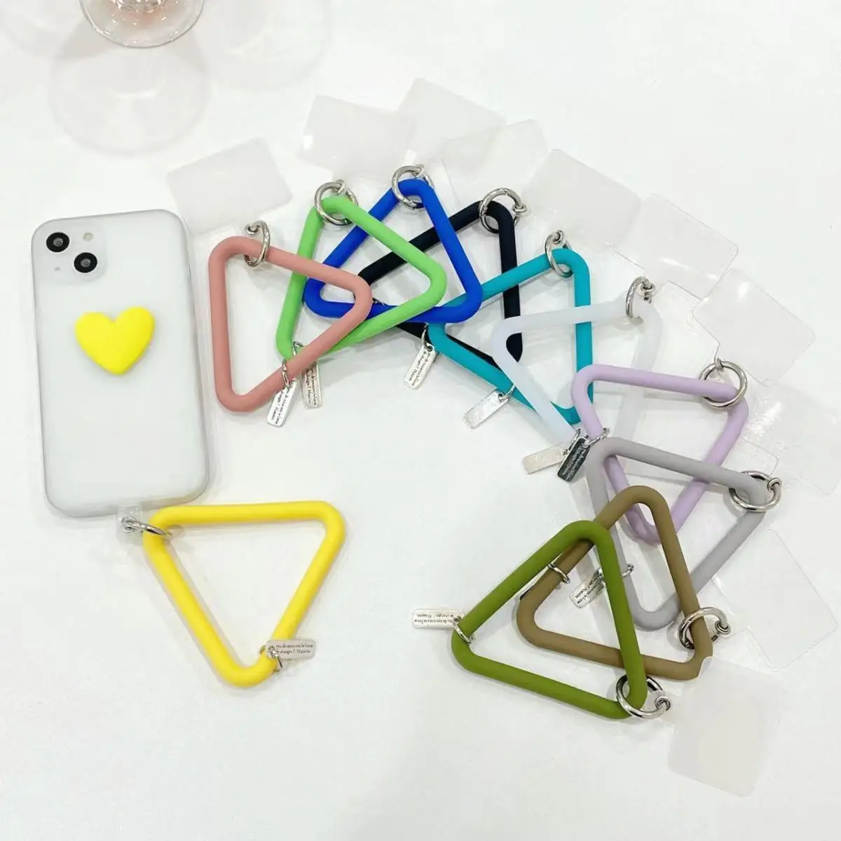 

Universal creative triangle mobile phone bracelet antilost hanging ring color doll nylon rope suitable for keychain chain circle