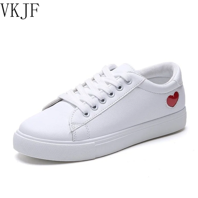 

Женские кожаные кроссовки с сердечками, белые дышащие кроссовки на плоской подошве, повседневная обувь на осень 2022