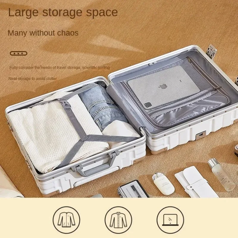 Новый чемодан с паролем в салоне 18-дюймовый на колесиках новый маленький