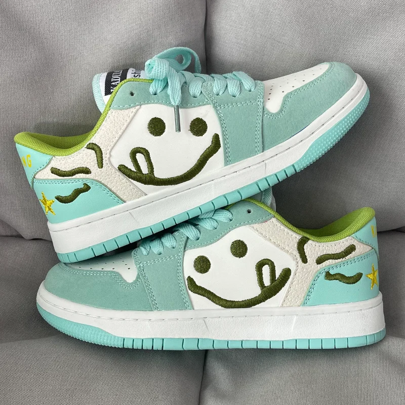 

Embroidery Green Mens Sports Shoes Niche All-match Women Sneakers Casual Comfortable Platform Couple Vulcanized Breathable Shoes