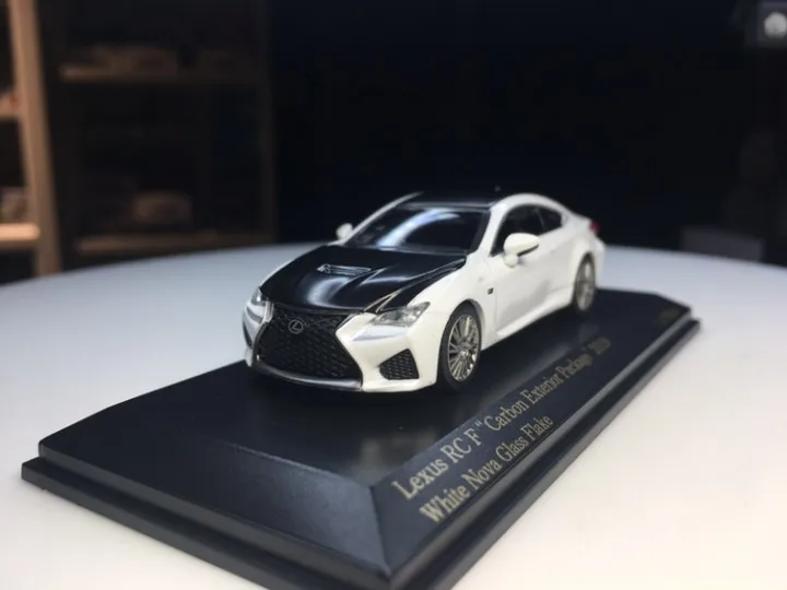 

Carnel 1/64 RC F "карбоновая внешняя фотосессия 2018 CN640032, лимитированная коллекция литой модели автомобилей