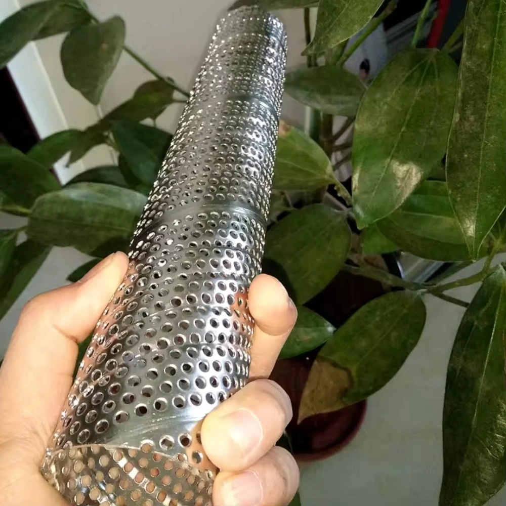 Фильтрующая трубка из нержавеющей стали спиральная сварная пористая