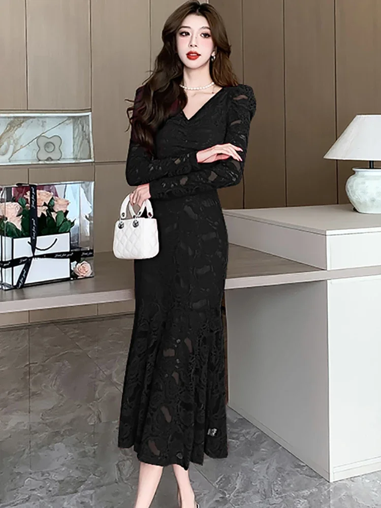 Белое кружевное платье с v-образным вырезом и длинными рукавами женское