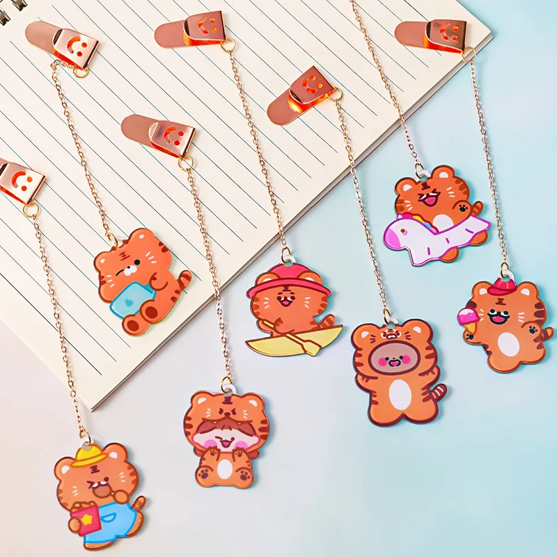 

Cute Little Tiger Pendant Bookmark Chain Book Page Clip Primary School Student Pendant Bookmark Clip