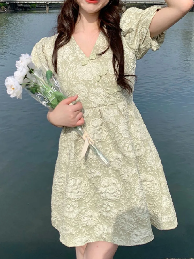 

Женское винтажное платье с V-образным вырезом и пышными рукавами