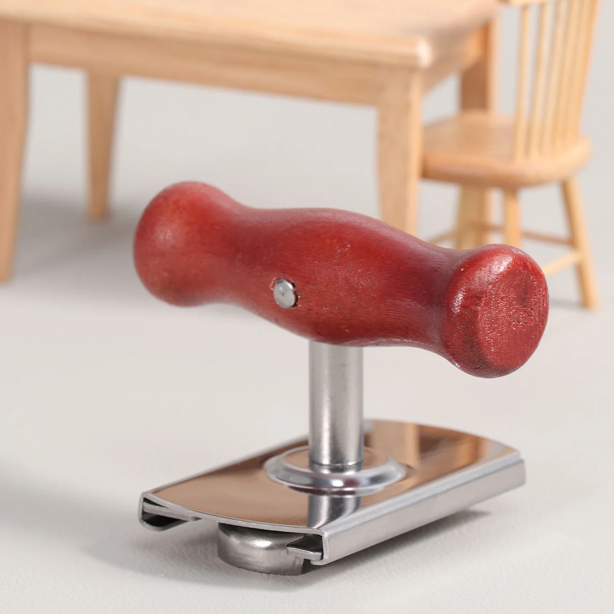 

Stainless Steel Lid Opener Adjustable Wooden Handle Bottle Opener Useful Jar Opener for Home Indoor Outdoor Camping