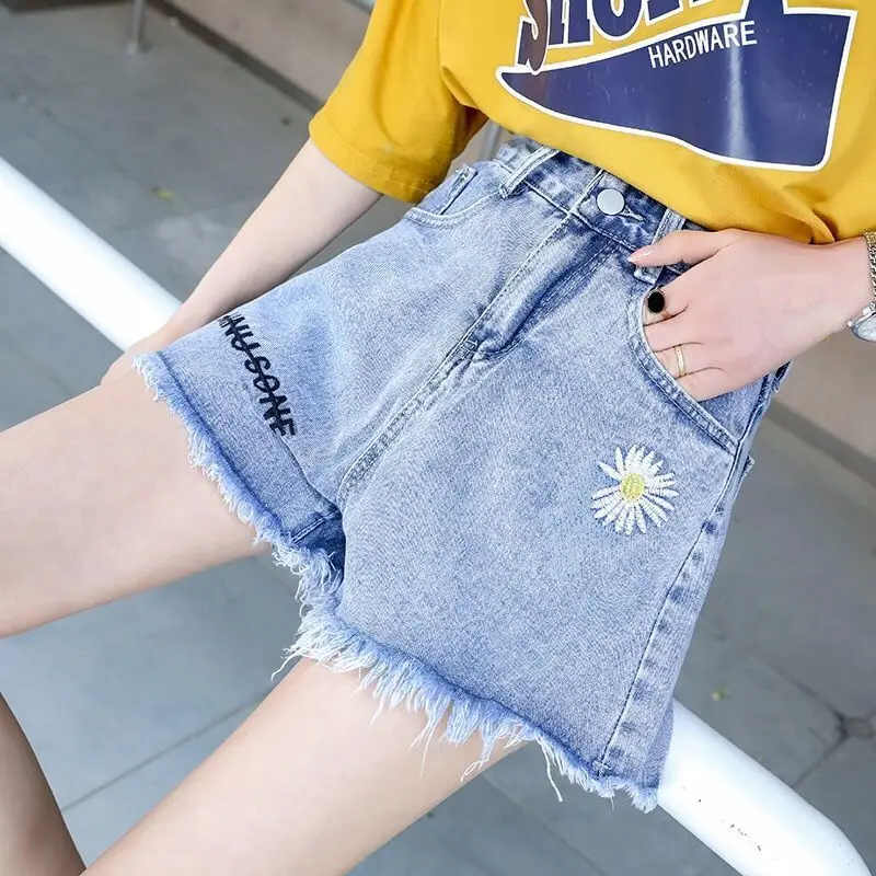 Girls embroidered thin slim shorts new summer loose casual retro college style denim shorts high waist slim straight pants