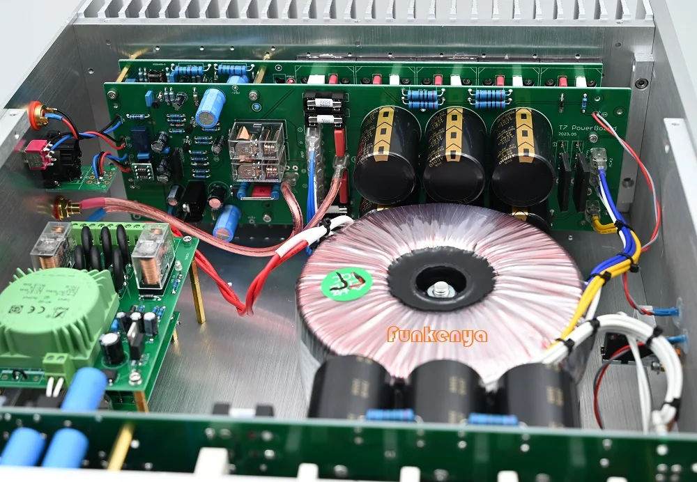 Усилитель мощности T7 Pure Rear Class 150Wx2 двухканальный односторонний сбалансированный