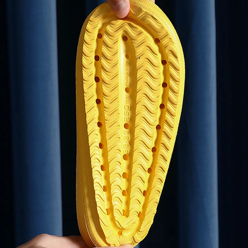 Women Thick Sole Slippers Men Summer Beach Slides Cloud Shoes Bathroom Anti-Slip Home Slipper Soft Sandals Fashion Flip-Flops