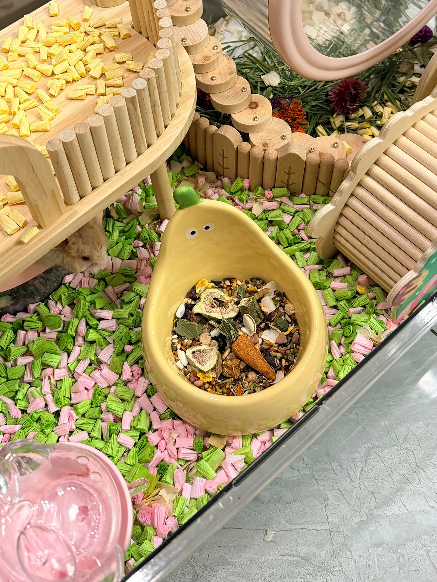 Фото Керамическая миска для корма для хомяков и мелких животных, большая емкость, с дизайном «Золотой Медведь, Цветочная Ветвь, Мышь», декоративная, для ландшафтного оформления №3