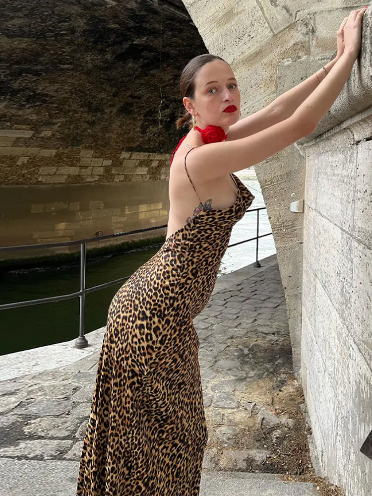 

Women Chic Leopard Print Backless Suspender Dress Sexy Swing Neck Sleeveless Vestido 2023 Summer Lady Holiday Slim Streetwear