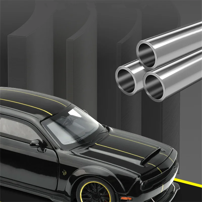 Фото 1:32 Dodge Challenger SRT Redeye Hellcat, модель автомобиля из сплава Musle, литой под давлением металлический спортивный автомобиль, модель автомобиля, звуковой свет, детская игрушка в подарок №2