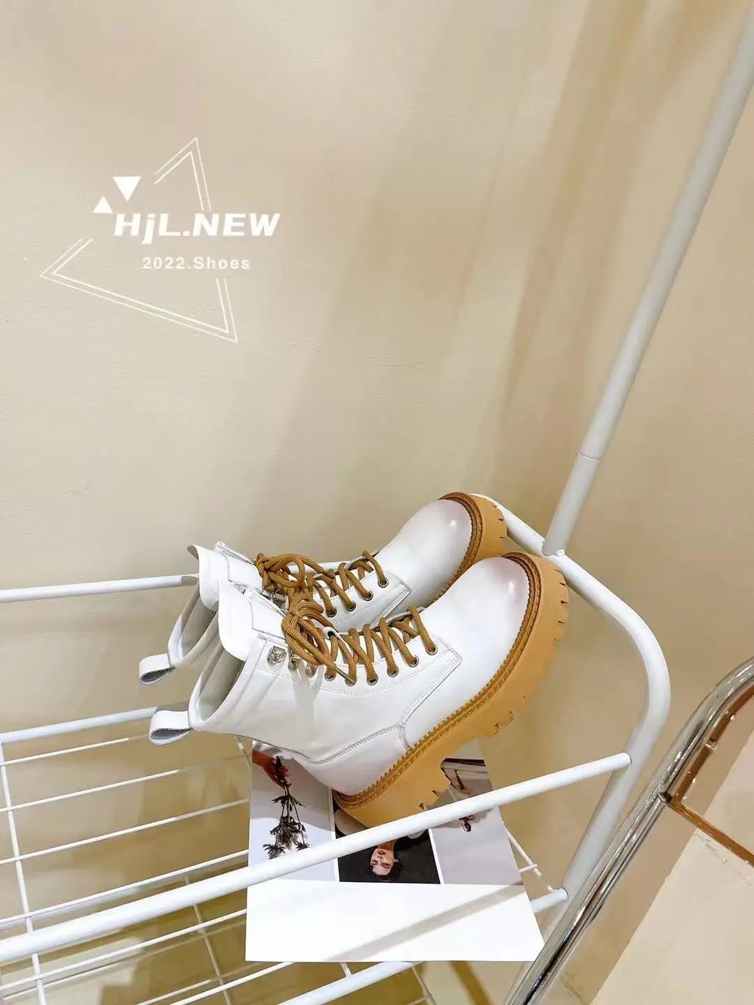 2022 Spring Ins Hot Western Boots Pu Leather Stretch Patchwork Round Toe Thick Med Heel Slip on Platform Leisure Ankle Boots New