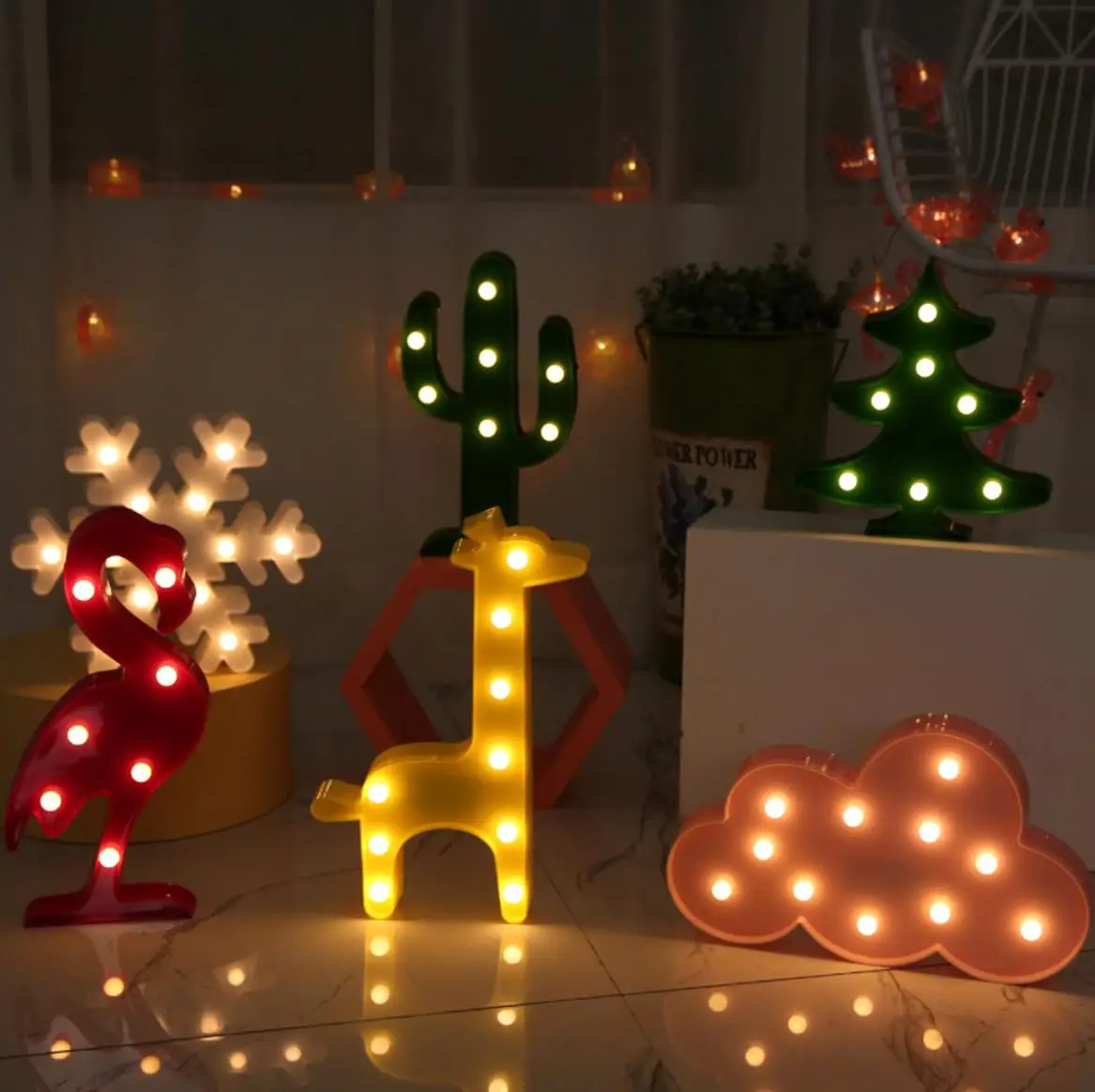 

Decorative wall hanging creative night light