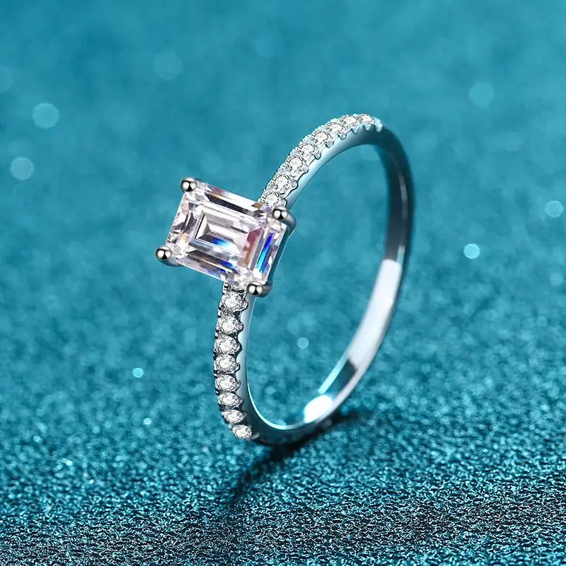 

Совершенно новое кольцо с бриллиантами 2/1 карата для пожилых женщин, блестящее обручальное кольцо обещания, серебро 925 пробы с платиновым покрытием