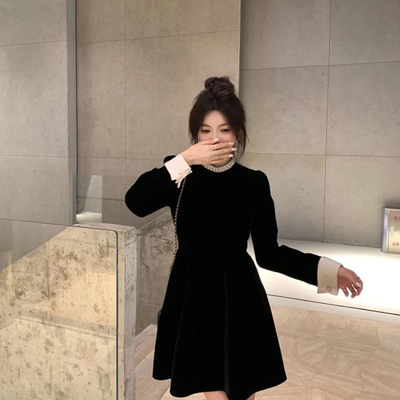 Элегантное женское бархатное платье винтажное длинное в французском стиле Одри