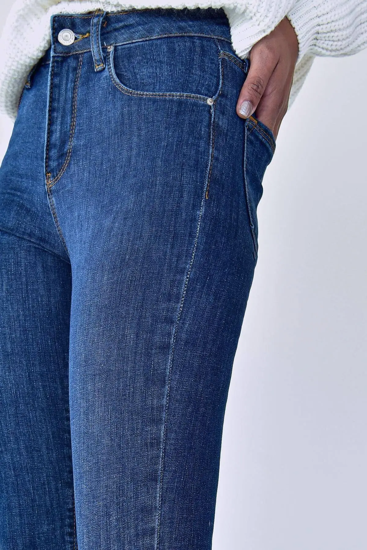 

Women's jeans dark color Pocket for Detail Jean Women Jeans 2021