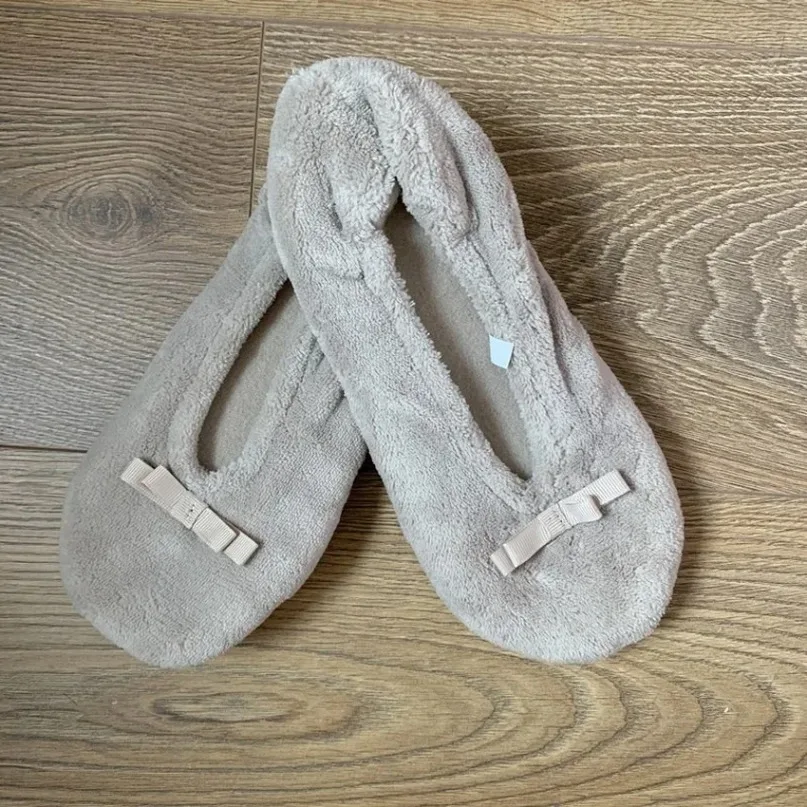 Тапки женские зимние теплые Нескользящие домашние тапочки носки без каблука