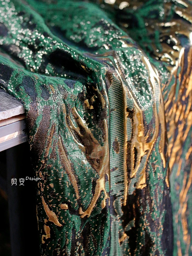 Ретро темно-зеленая 3D текстура Золотая полосатая жаккардовая рельефная ткань