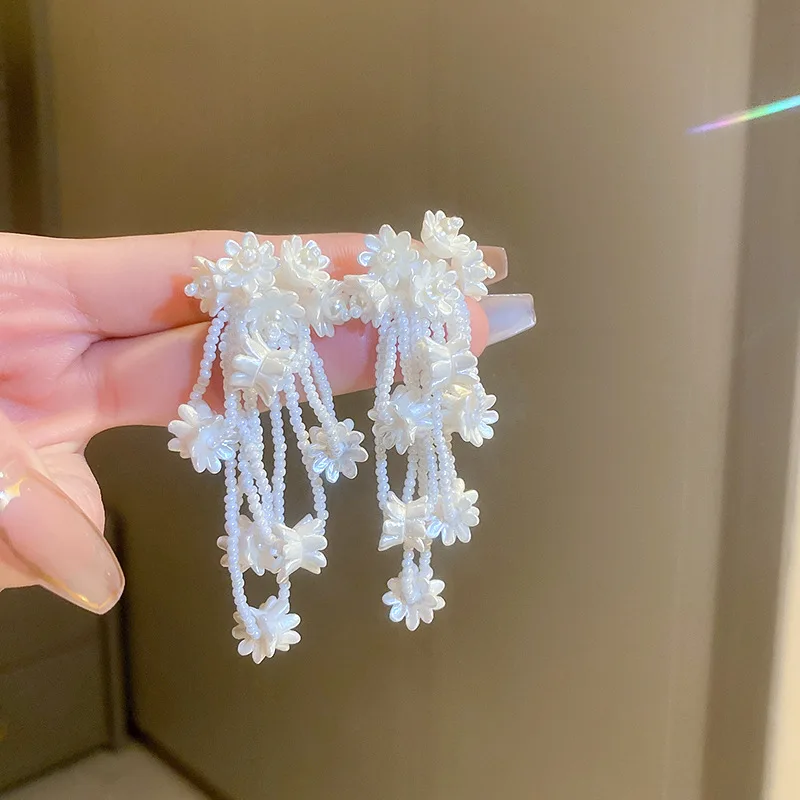 

Minar Exquisite White Color Arcylic Flower Dangle Earrings for Women Simulated Pearl Floral Long Tassel Earrings Bridal Jewelry