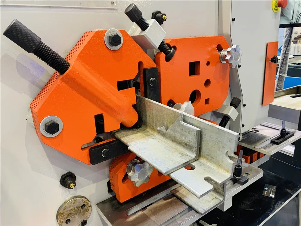 Гидравлическая штамповочная машина для обработки железа серии Q35Y металлические