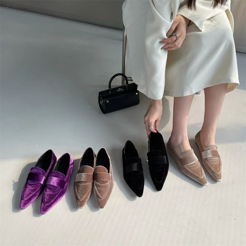 

2023 Spring New Flat Heel Women Purple Shoes Fashhion Pointed Toe Velvet Soft Moccasin Classic Loafer Female Ballerina Mujer