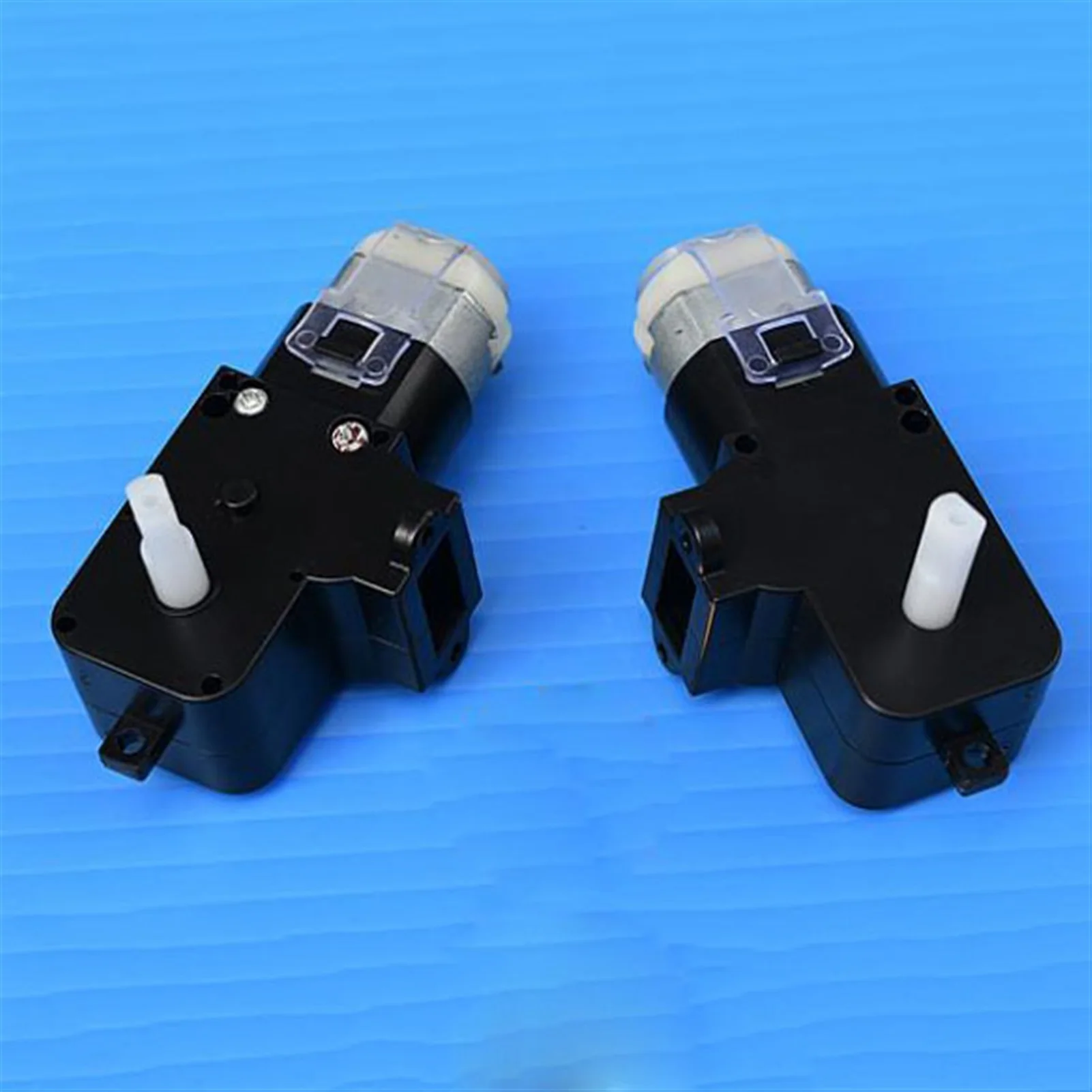 

130 Micro DC Gear Motor, DC 3V-5V Small Motor, Robot Remote Control Car DIY Handmade Worm Gear Self-locking,