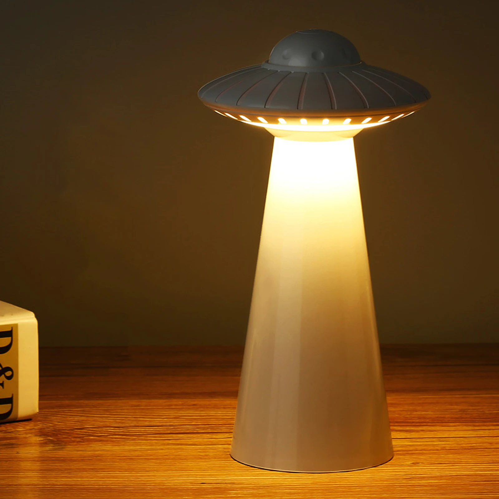 

UFO Shape Eye Protection LED Desk Lamp USB Rechargeable Dimmable Ambient Light Built-in 1500mAh Reading Lights Child Learning