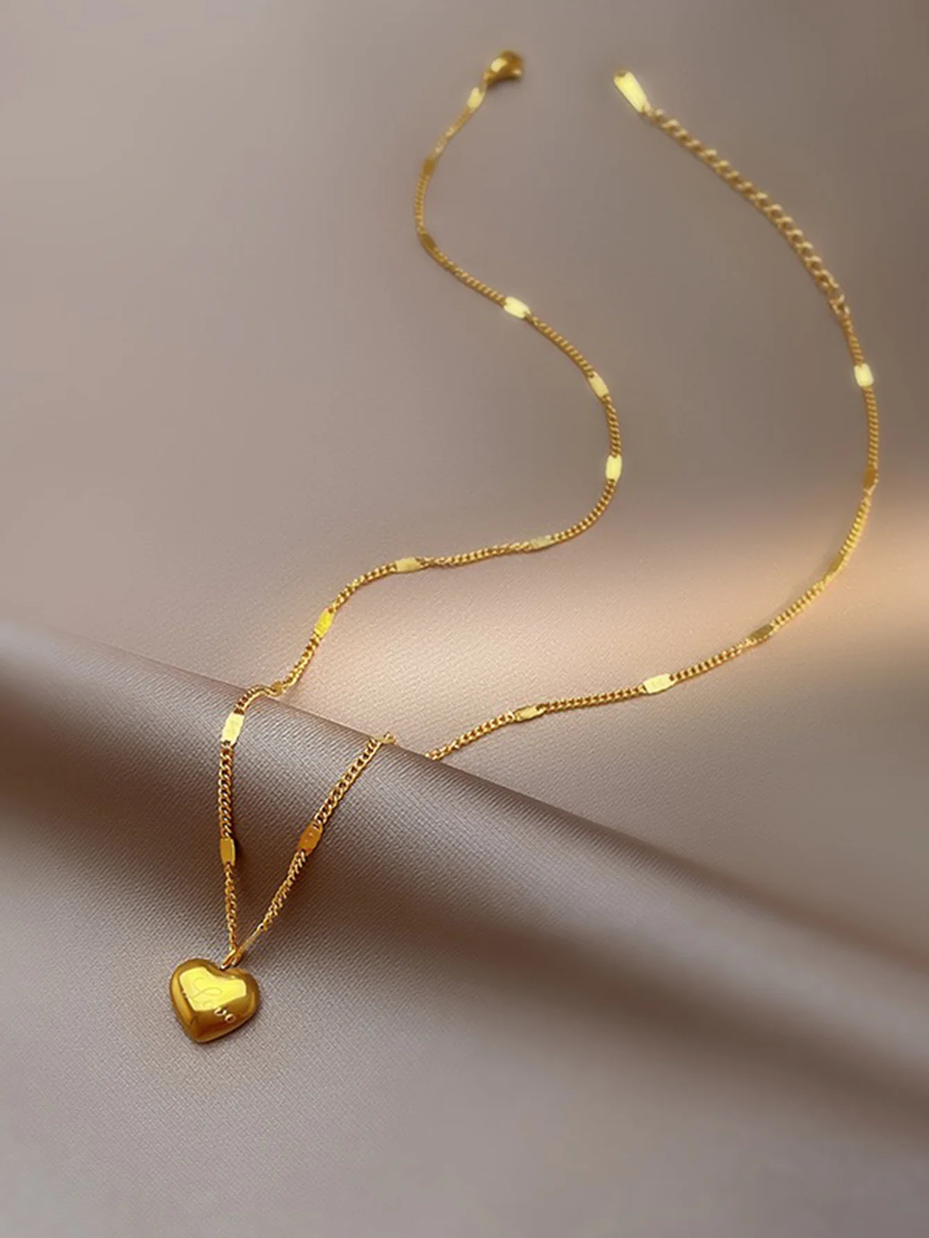 Ожерелье с геометрическим кулоном и скрещенными концами ювелирные изделия из