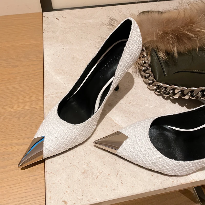 

Новинка весна-лето 2023 женские туфли на высоком каблуке тонкие популярные Стильные туфли с острым Металлическим Носком
