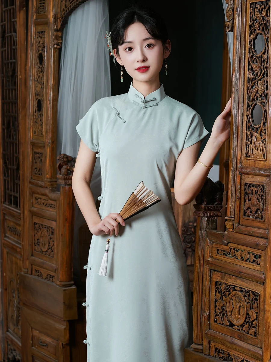 Женский кардиган в стиле Ципао ярко-синий с темными цветами лето