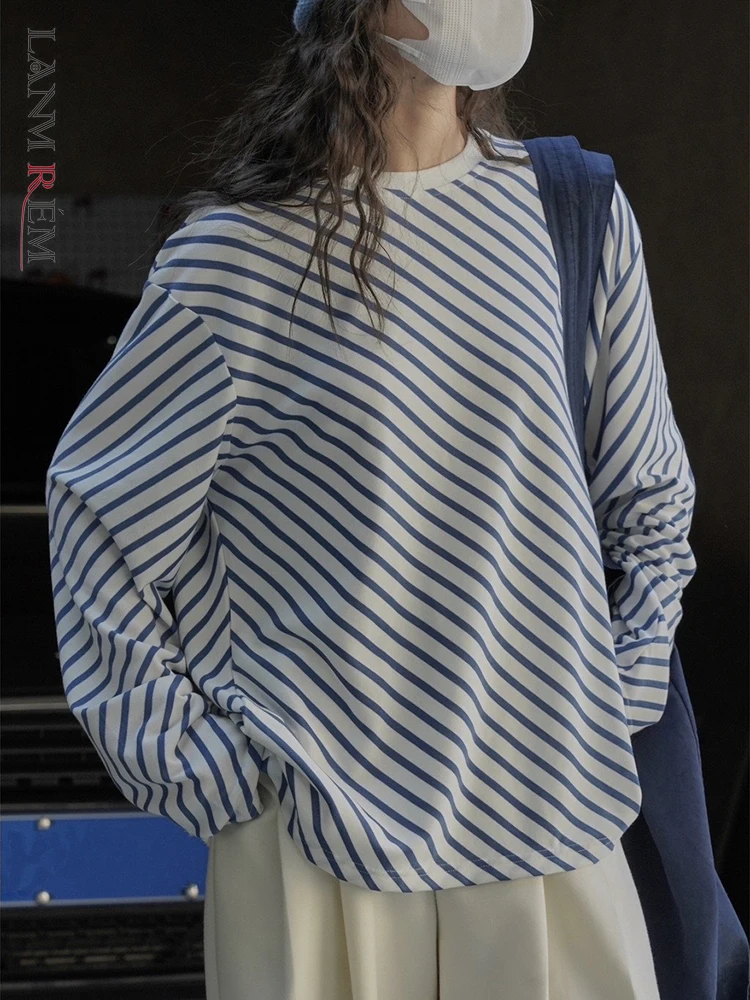 

LANMREM 2023 Fashion Oblique Stripe T-shirt For Women O-neck Long Sleeves Loose Tops Casual Female Clothing Spring New 2YA836