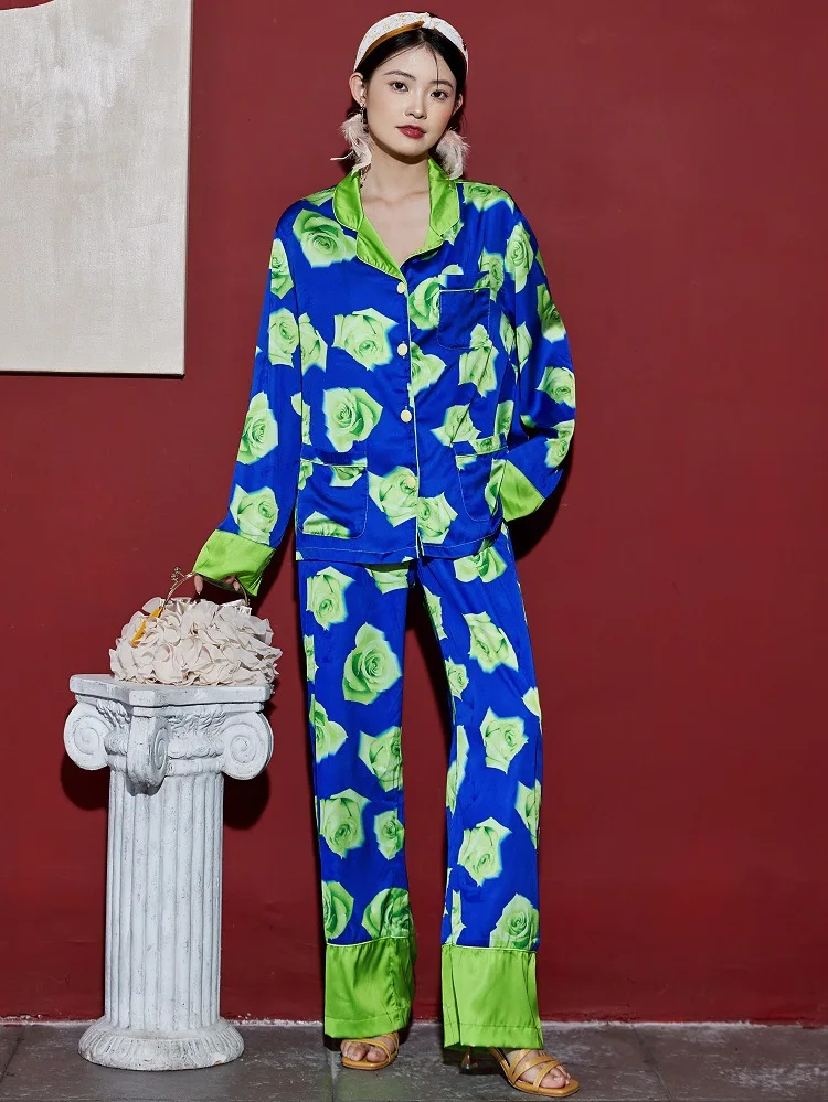 

Sexy Female 2PCS Pajamas Sets Turn-Down Collar Print Rayon Pyjamas Suit Spring Summer Casual Sleepwear Underwear Home Nightwear