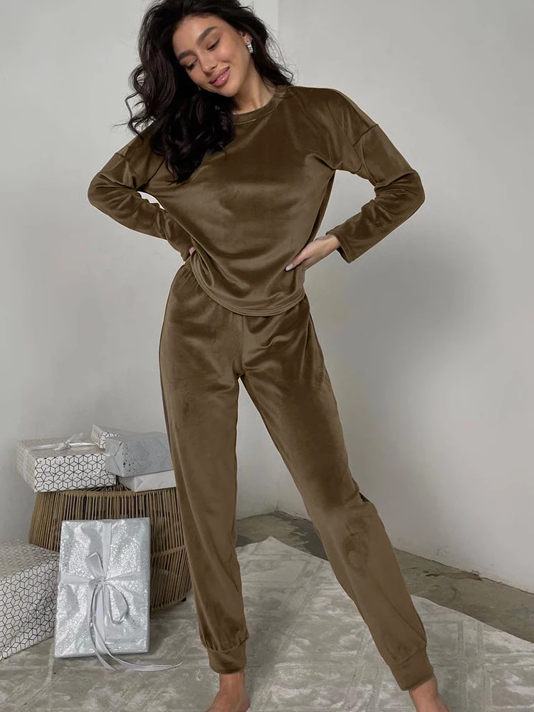 

Linad Knitted Velvet Pajamas For Women 2 Piece Sets Brown Long Sleeve O Neck Homewear Female Casual Trouser Suits Autumn 2023