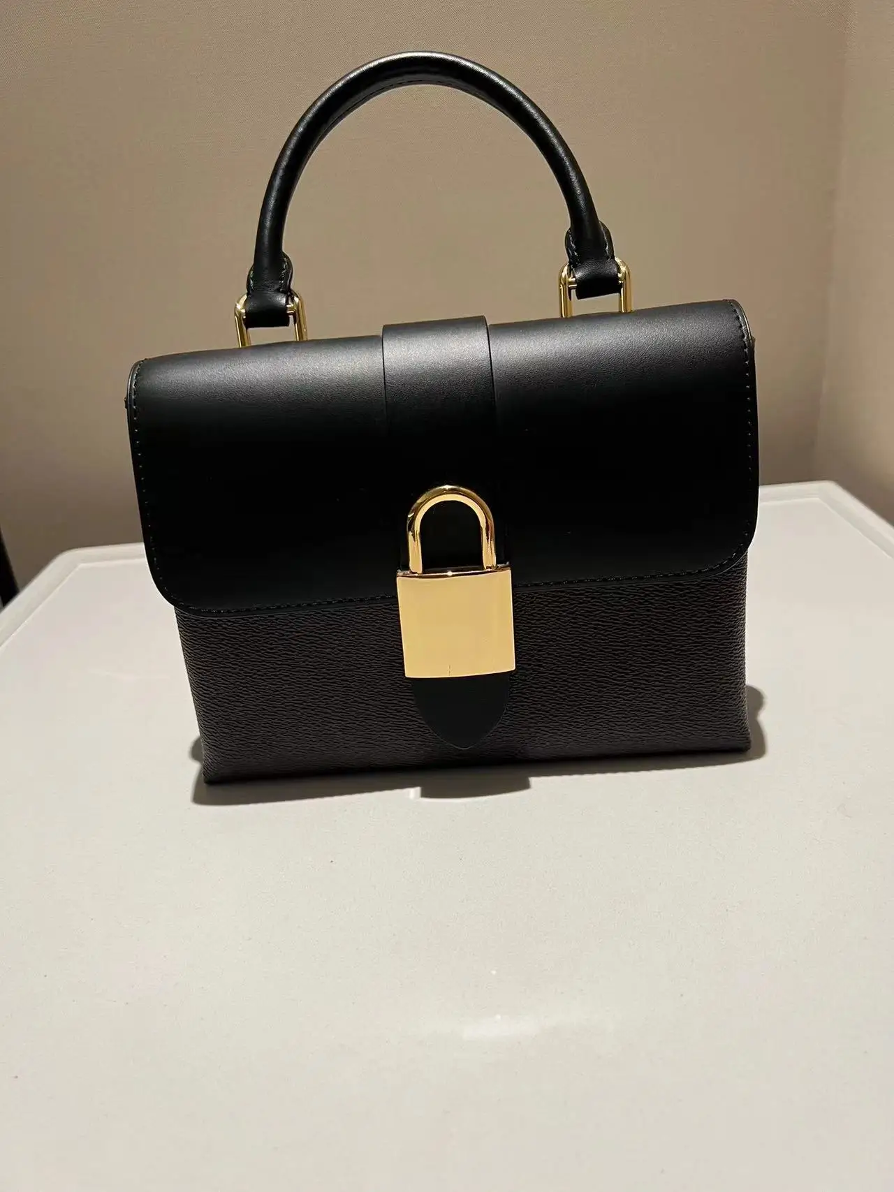 

Black shoulder bag 2023 women's fashion MISANGE KOURA brand handbag high quality messenger bag chain bag black messenger bag 19