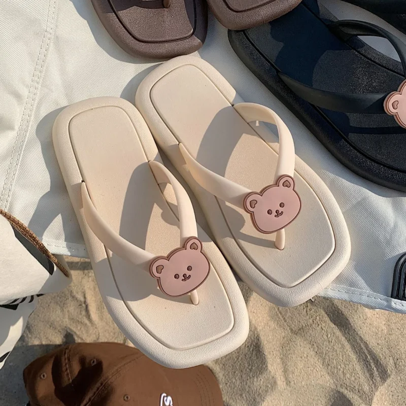 

Outdoor Beach People Slippers Couple Bathroom Sandals Non-slip Comfortable Season Shoes Cute Bear Women's Beach Sandals