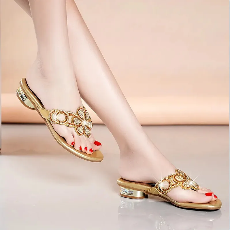

SLTNX 2023 New Korean Elegant and Luxurious Flower Rhinestone Design Slippers Women's Low Heel Casual Fashion Flip-flops