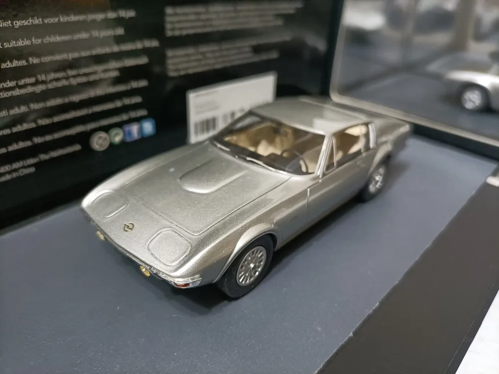 

Модель автомобиля из серебра 1970 пробы Matrix 1 43 Opel дипломат CD Frua Coupe