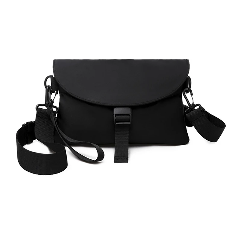 

Korean Version of the Trend Couple Japanese Messenger Casual Small Bag Cool Bag