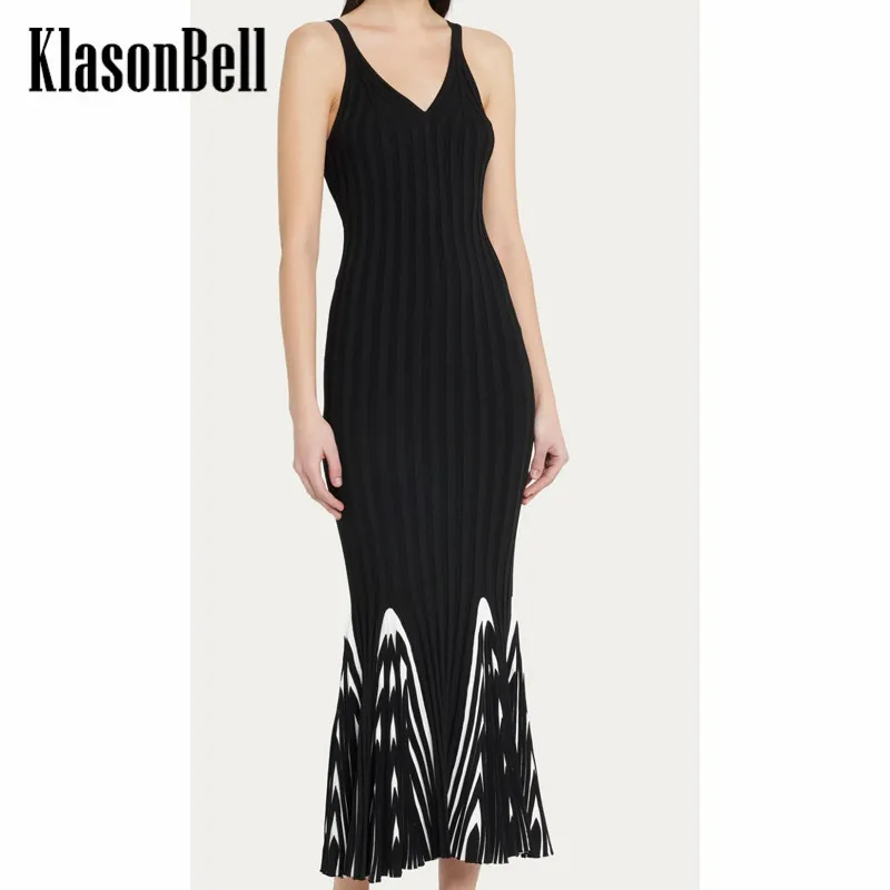 

8.14 KlasonBell Elegant Temperament Contrast Color Striped Jacquard Knit Spaghetti Strap Slim Trumpet Mermaid Long Dress Women
