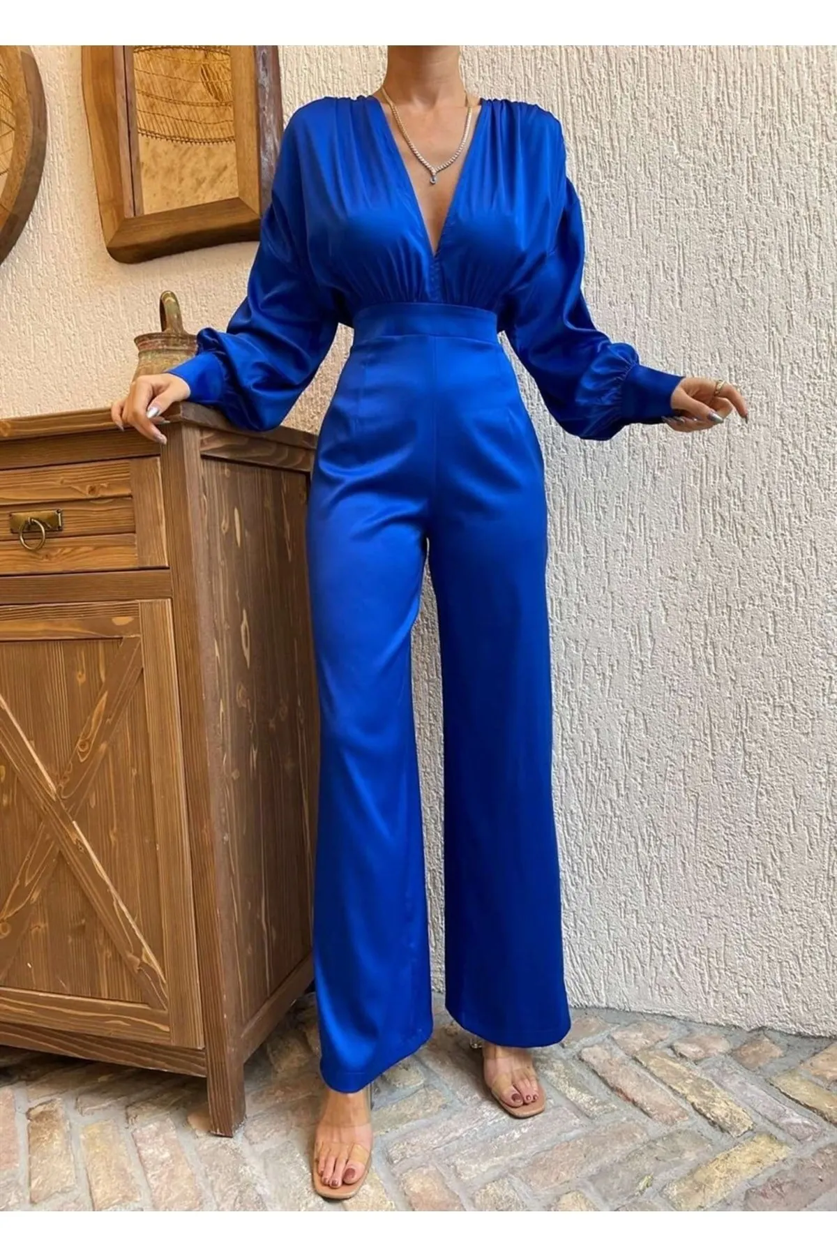 

Women's Overalls Waist Fit Satin Jumpsuit Hot Style Quality Fabric Sleeveless Baggy Trousers Casual Jumpsuit