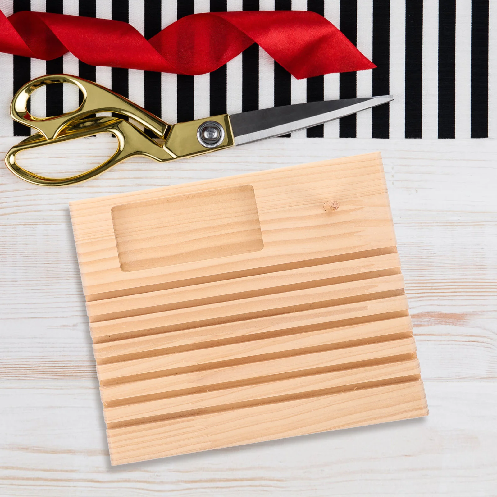 

Embroidered Template Wool Holder Spool Stand Wooden Spool Ruler Stand Sewing Supplies