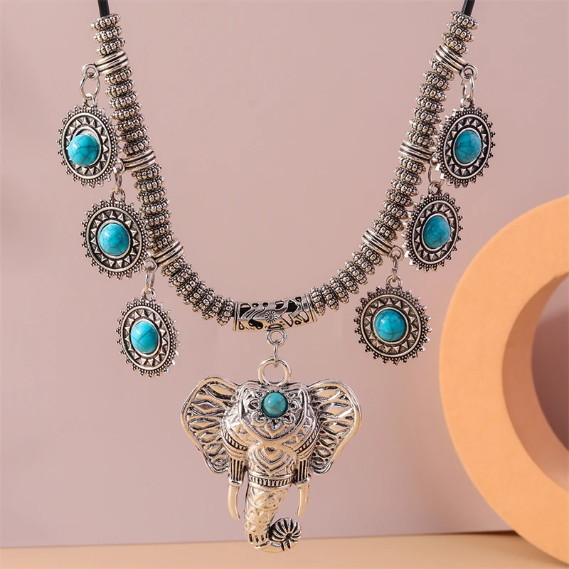 

Bohemian Big Elephant Necklace for Women Tibetan Silver Alloy Statement Necklace Girls Party Holiday Jewelry Gift