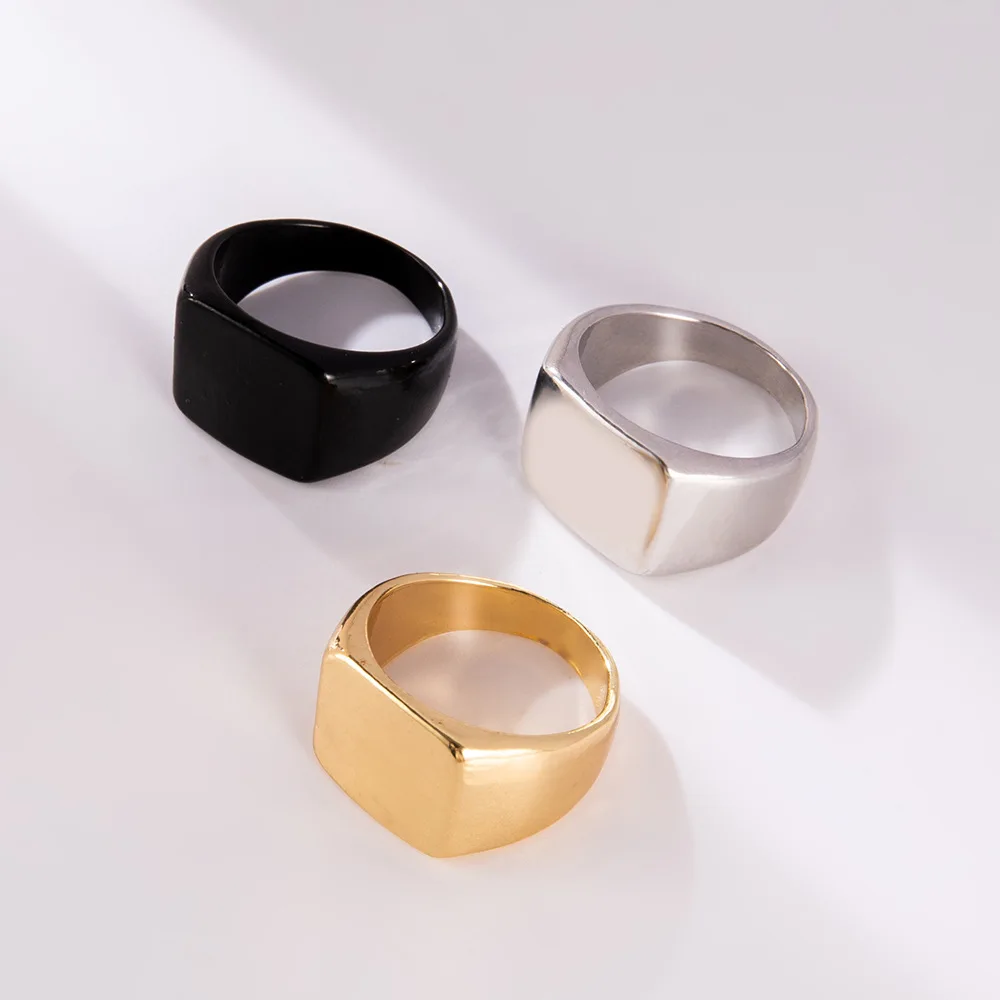 

2022 Woman's Ring Punk Rock Smooth Ring For Woman Hip Hop Party Jewelry Wholesale Female Wedding
